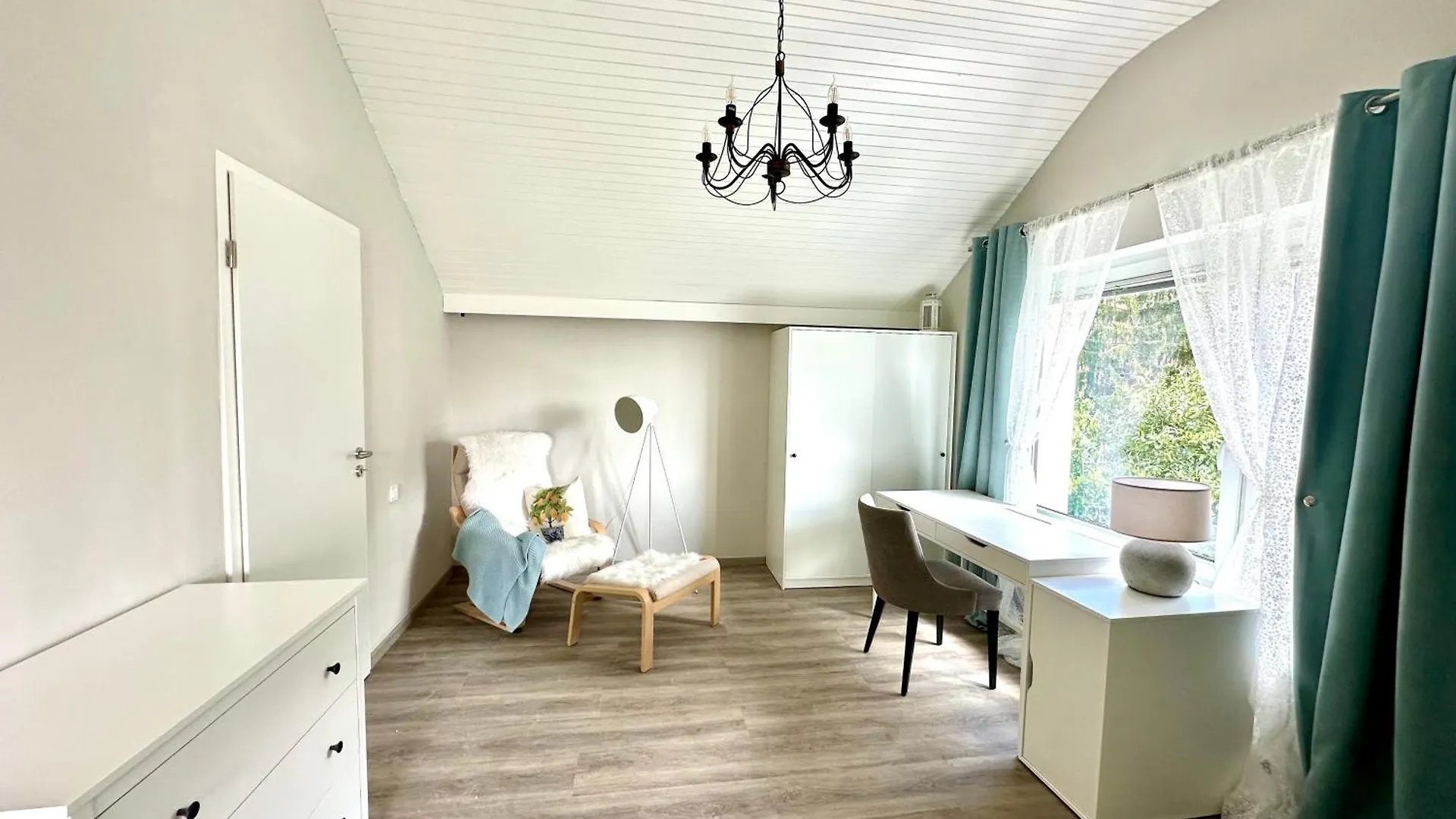 Sunny 3-Room Apartment With A Terrace Ljubljana