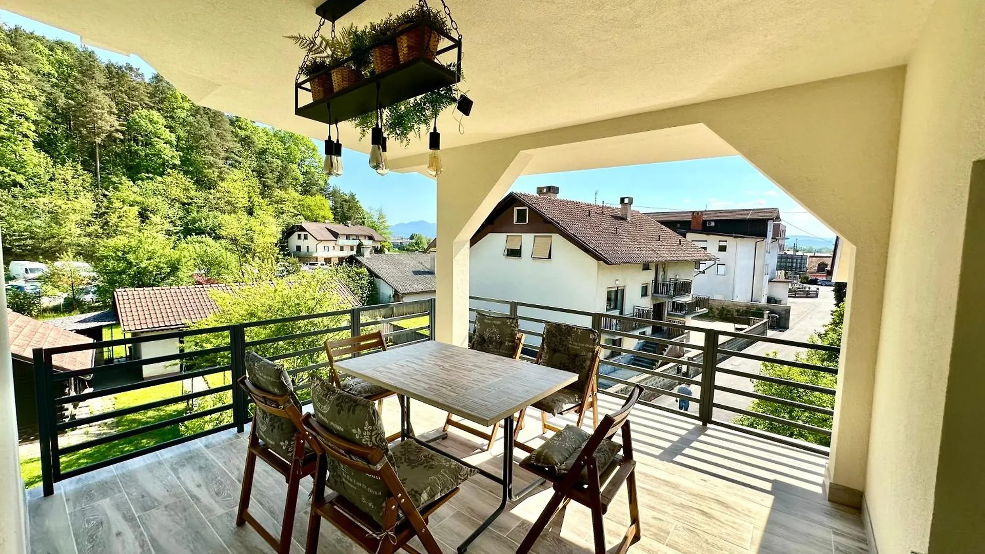 Sunny 3-Room Apartment With A Terrace Ljubljana