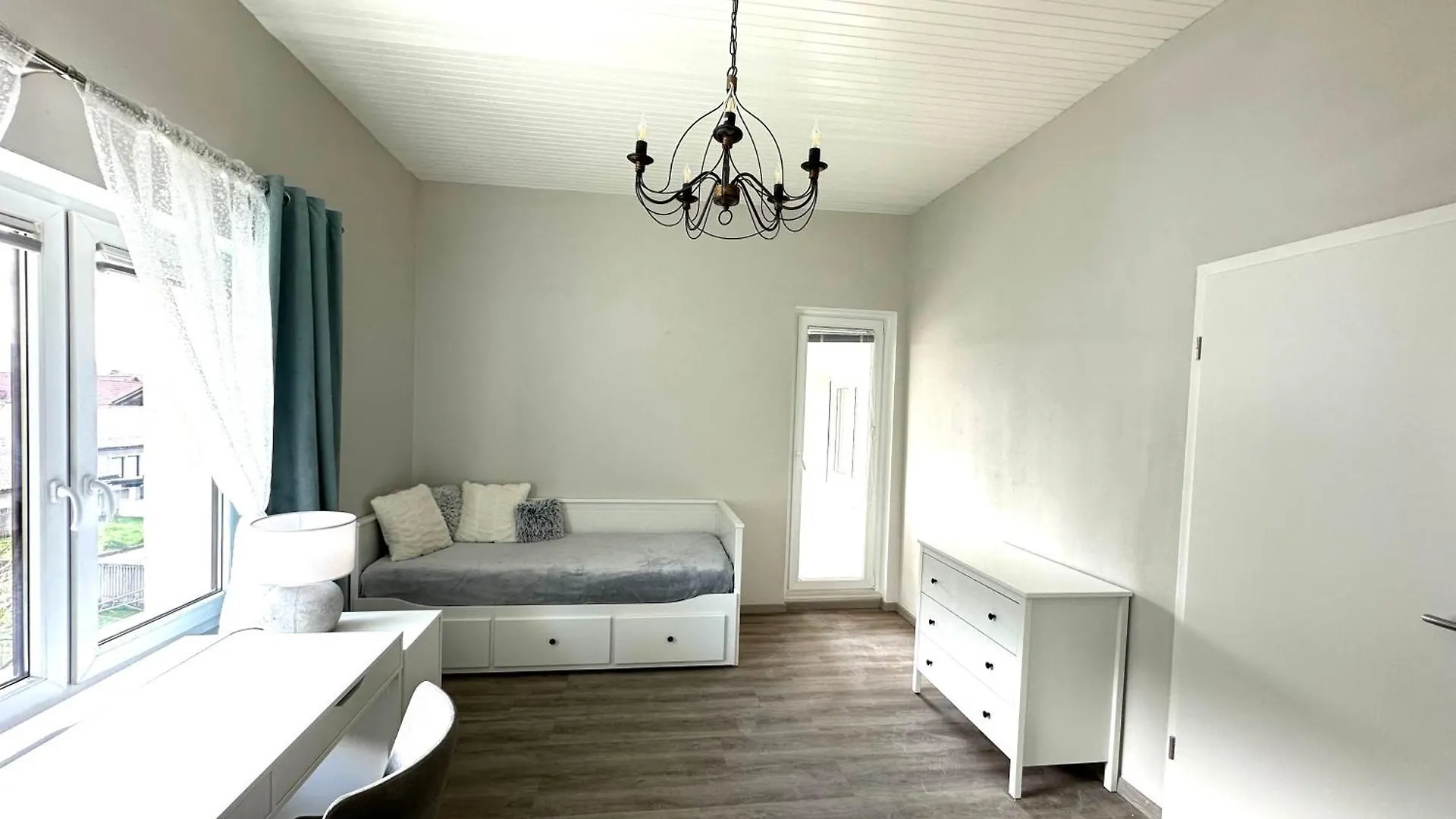 Sunny 3-Room Apartment With A Terrace Ljubljana